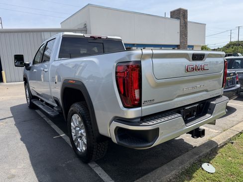 Used 2020 GMC Sierra 2500 Denali w/ Denali Ultimate Package AWD/4WD image 5