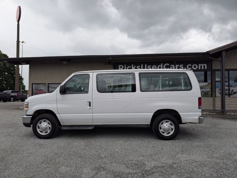 Used 2013 Ford E-350 and Econoline 350 XLT RWD image 8