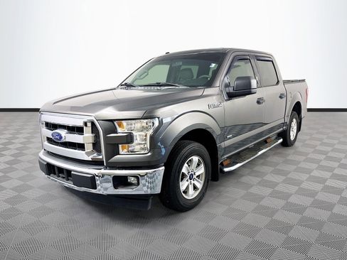 Used 2017 Ford F150 XLT RWD image 3