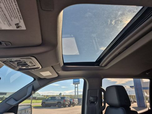 New 2026 Chevrolet Silverado 1500 LTZ w/ LTZ Premium Package AWD/4WD image 21