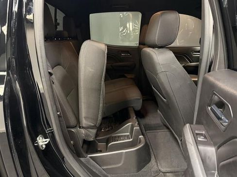 Used 2023 Chevrolet Colorado LT w/ LT Convenience Package image 17