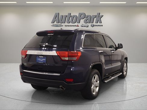 Used 2012 Jeep Grand Cherokee Limited w/ Mopar Chrome Edition Group AWD/4WD image 9