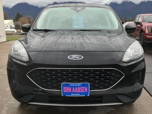 Certified 2021 Ford Escape SE image 2