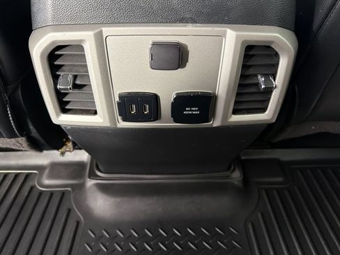 Used 2019 Ford F250 Lariat AWD/4WD image 16