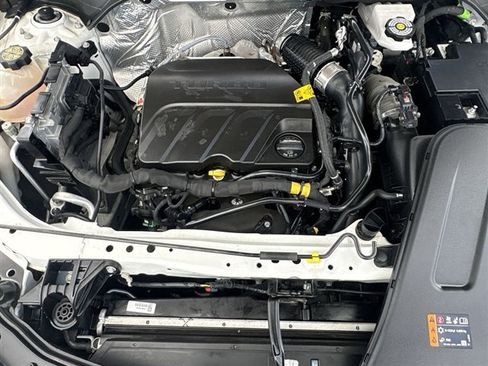 Certified 2024 Buick Envista Sport Touring w/ Convenience I Package FWD image 28