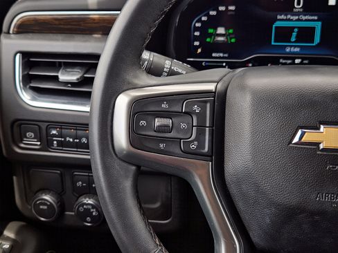 Used 2023 Chevrolet Tahoe Premier RWD image 17