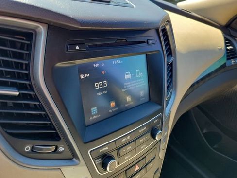 Used 2017 Hyundai Santa Fe Sport image 21