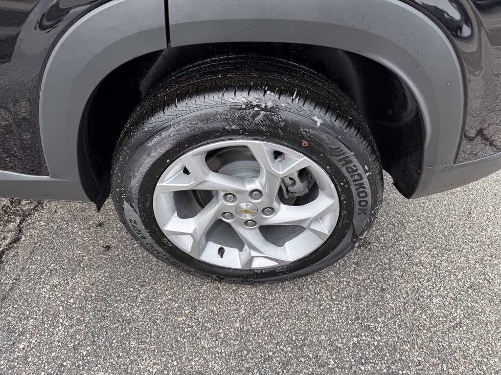 New 2026 Chevrolet Trax LS w/ LS Convenience Package FWD image 28