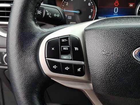 Certified 2022 Ford Explorer XLT w/ Equipment Group 202A AWD/4WD image 23