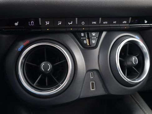 Used 2021 Chevrolet Blazer LT image 19