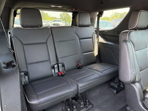 Used 2021 GMC Yukon SLT w/ SLT Luxury Plus Package RWD image 18