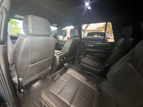 Used 2021 Chevrolet Tahoe RST w/ Luxury Package RWD image 5