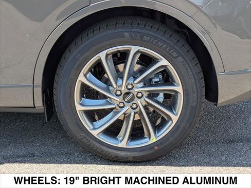 New 2025 Lincoln Corsair Grand Touring w/ Rear Removable Package Tray image 6