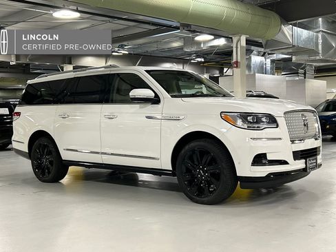 Used 2022 Lincoln Navigator L Reserve AWD/4WD image 1