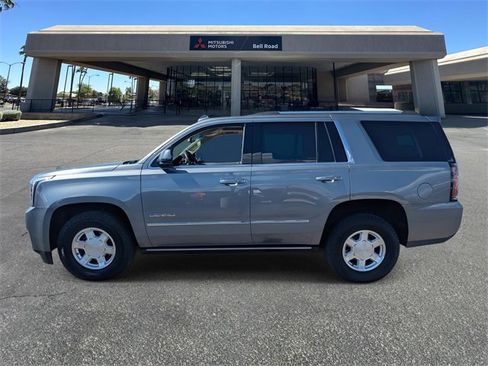 Used 2020 GMC Yukon Denali w/ Denali Premium Package image 2