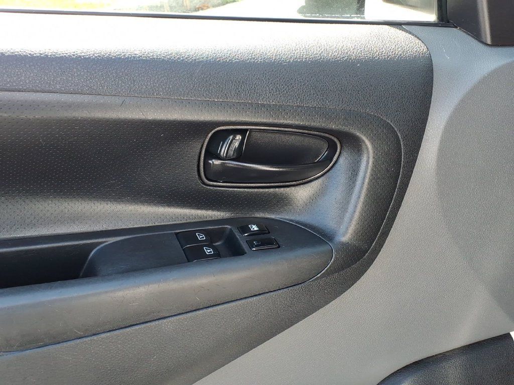 Used 2021 Nissan NV200 S FWD image 4