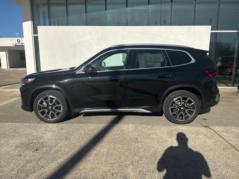 New 2026 BMW X1 xDrive28i w/ Technology Package AWD/4WD image 2