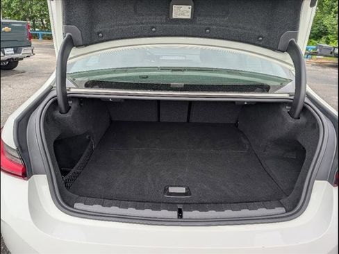 Used 2023 BMW 330e image 18