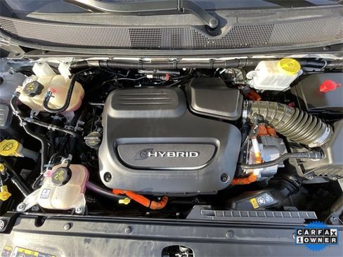 Used 2022 Chrysler Pacifica Touring-L image 31