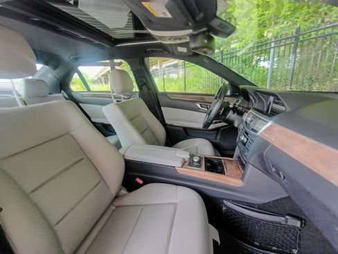 Used 2013 Mercedes-Benz E 350 Sedan image 49