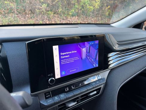 Used 2025 Toyota Camry LE image 20