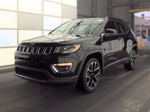 Used 2019 Jeep Compass Limited AWD/4WD image 1