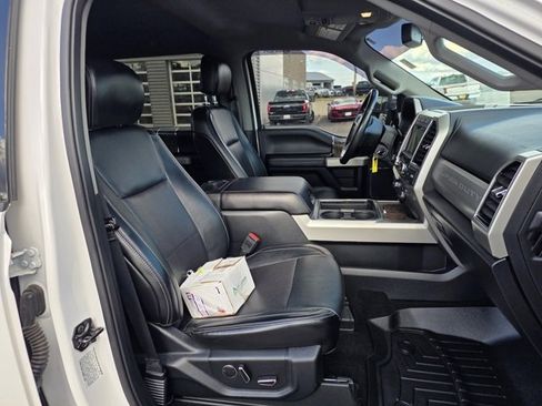 Used 2019 Ford F350 Lariat w/ Chrome Package image 13