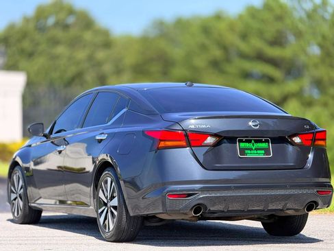 Used 2019 Nissan Altima 2.5 SL FWD image 9