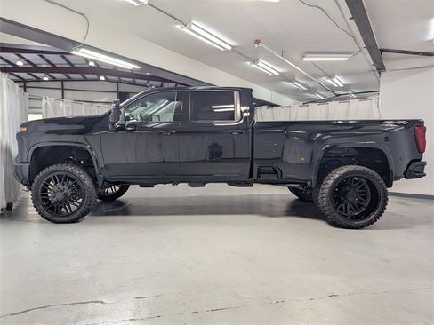 Used 2026 Chevrolet Silverado 3500 LTZ image 26