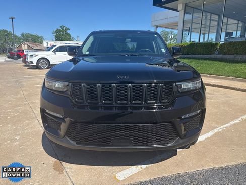 Used 2023 Jeep Grand Cherokee Limited w/ Black Appearance Package AWD/4WD image 8