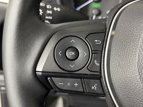 Used 2025 Toyota Corolla SE image 24