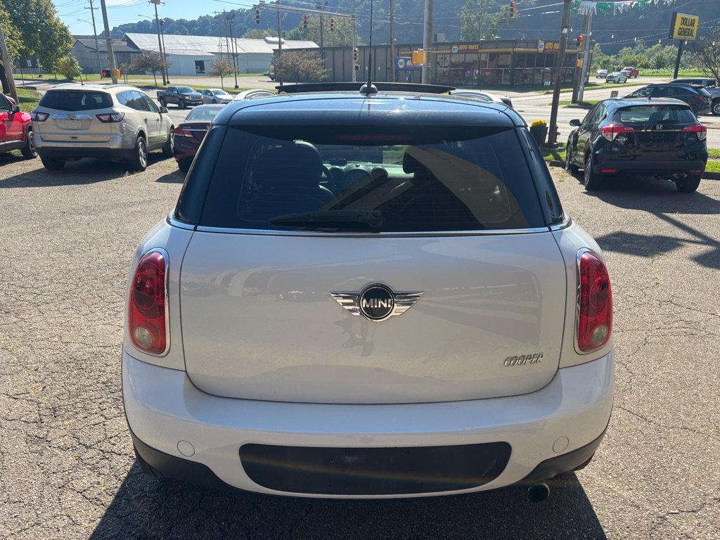 Used 2013 MINI Cooper Countryman FWD image 4