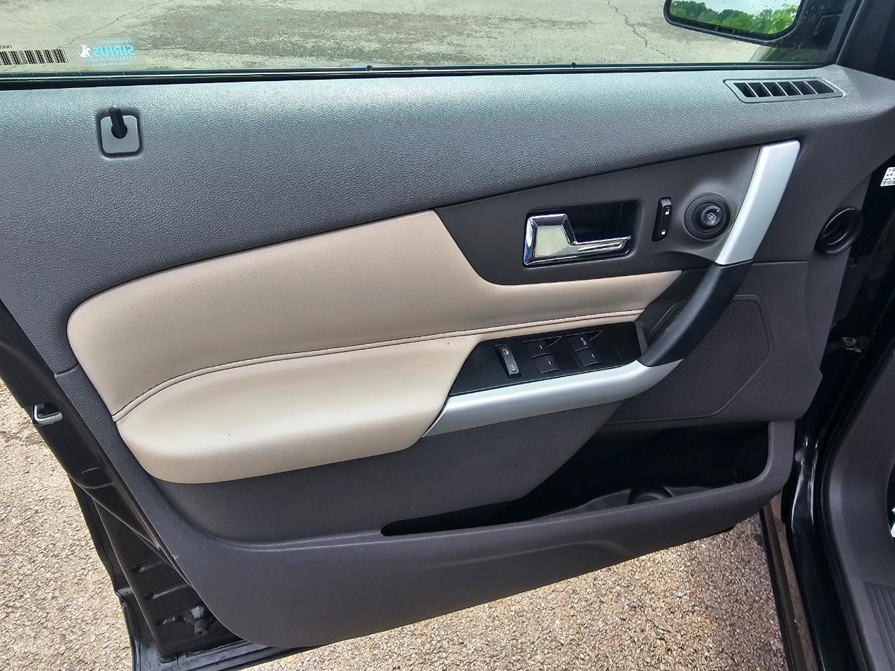 Used 2013 Ford Edge SE FWD image 24