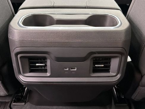Used 2026 Chevrolet Silverado 1500 LT Trail Boss w/ LT Trail Boss Premium Package AWD/4WD image 38