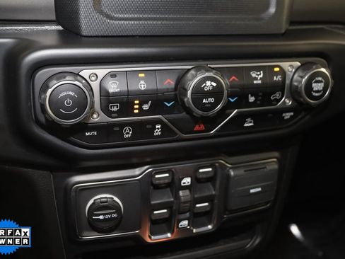 Used 2021 Jeep Wrangler Unlimited Sport image 30