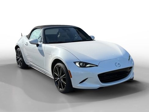 New 2026 MAZDA MX-5 Miata Grand Touring w/ Weather Package RWD image 7