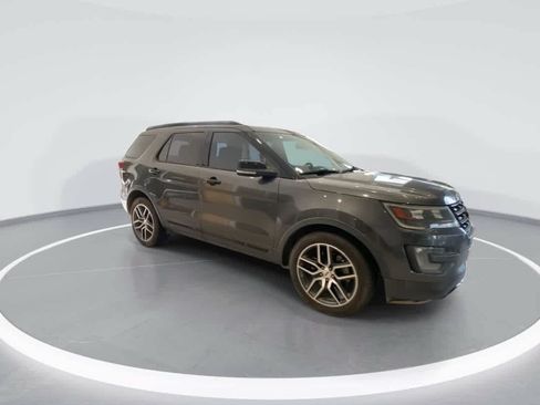 Used 2017 Ford Explorer Sport AWD/4WD image 2