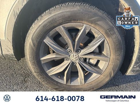 Used 2022 Volkswagen Tiguan SE image 11