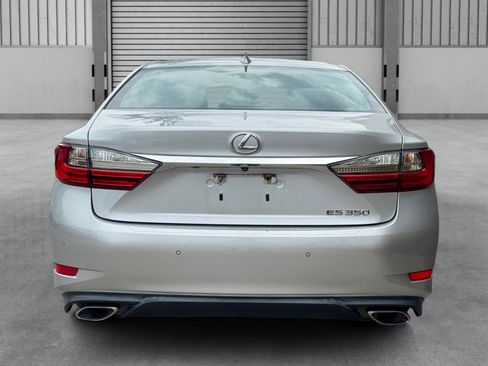 Used 2016 Lexus ES 350 w/ Premium Package w/Wood Trim FWD image 10