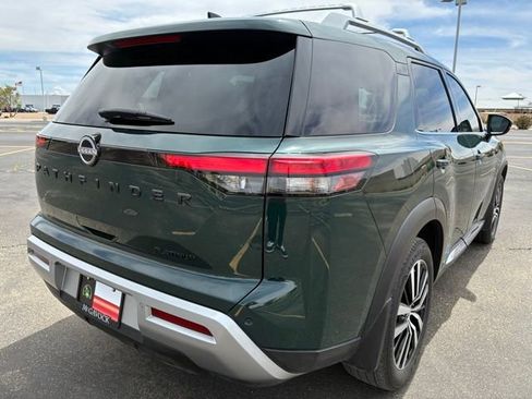Certified 2023 Nissan Pathfinder Platinum w/ Black Appearance Package FWD image 6
