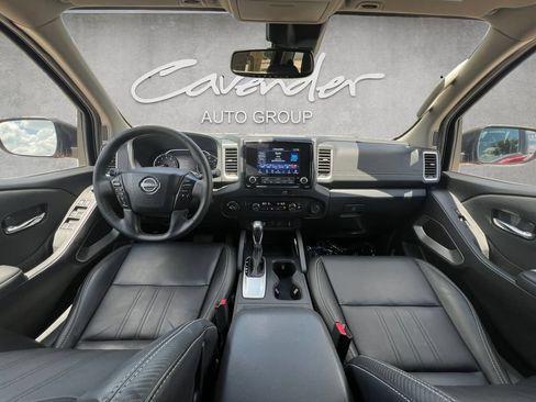 Used 2022 Nissan Frontier SV w/ SV Premium Package AWD/4WD image 20
