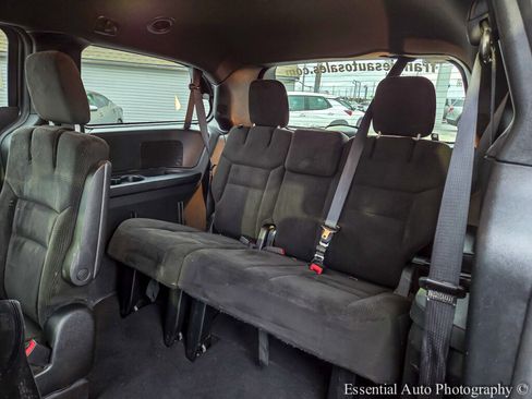 Used 2017 Dodge Grand Caravan SE image 13