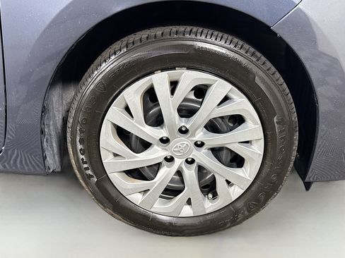 Used 2019 Toyota Corolla LE FWD image 31