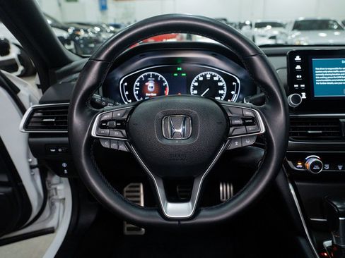 Used 2018 Honda Accord Sport image 30