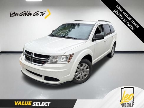 Used 2016 Dodge Journey SE w/ Flexible Seating Group FWD image 1