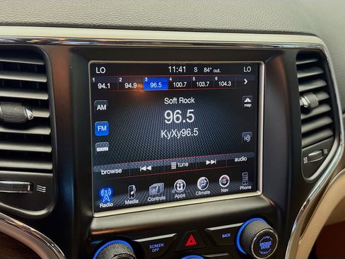 Used 2015 Jeep Grand Cherokee Limited w/ Trailer Tow Group IV image 11