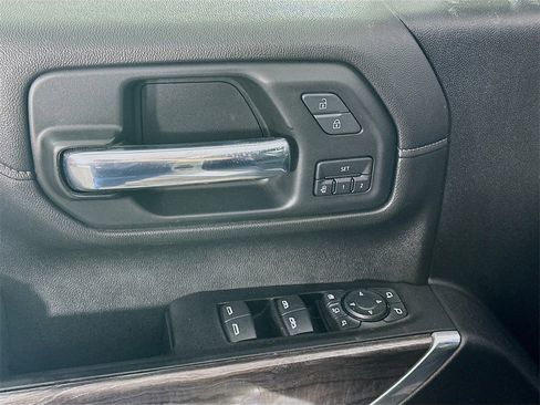 Used 2020 Chevrolet Silverado 2500 LTZ w/ LTZ Plus Package image 24