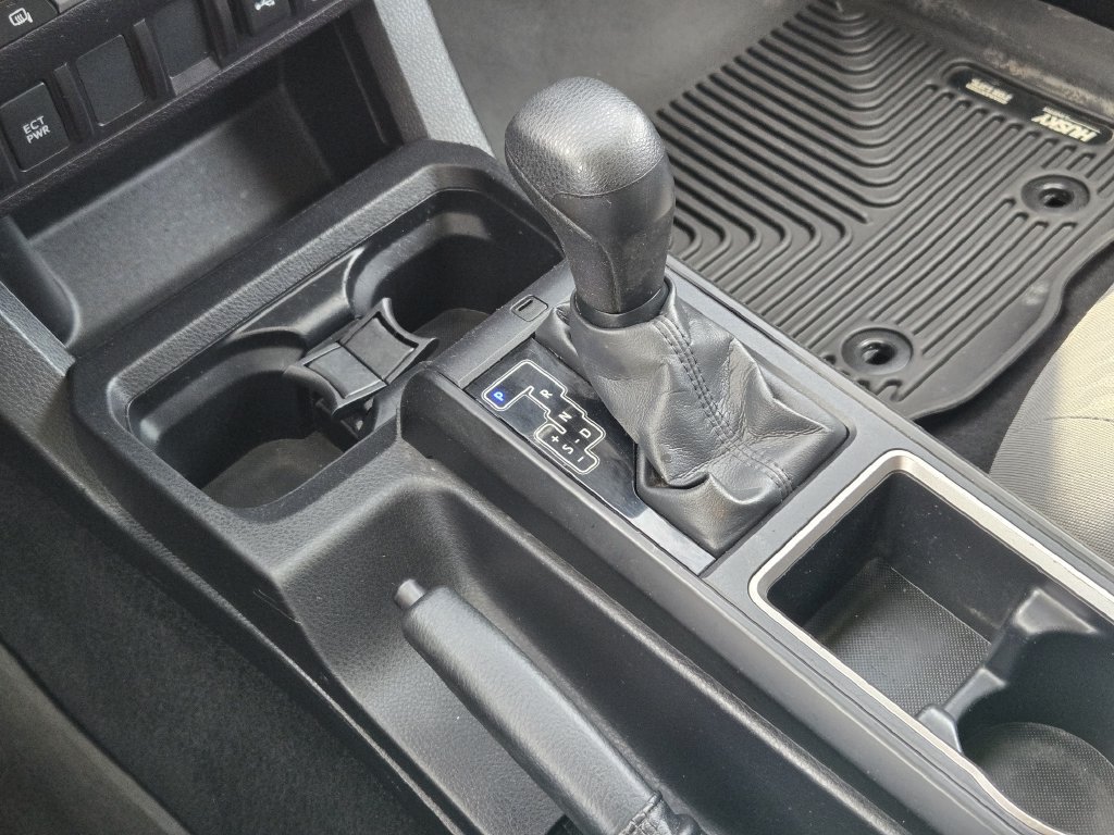 Used 2022 Toyota Tacoma SR RWD image 20