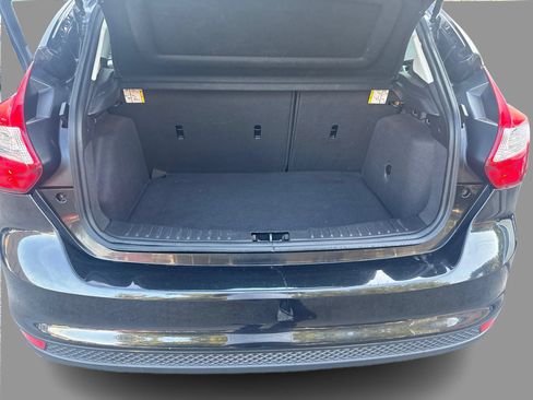 Used 2013 Ford Focus SE FWD image 14