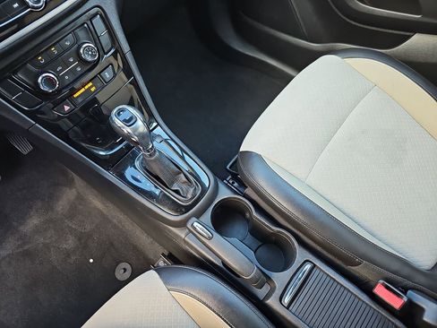 Used 2018 Buick Encore Preferred image 29